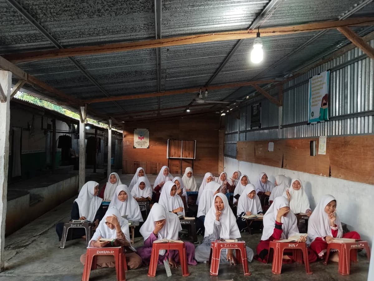 Kegiatan kebersamaan santri